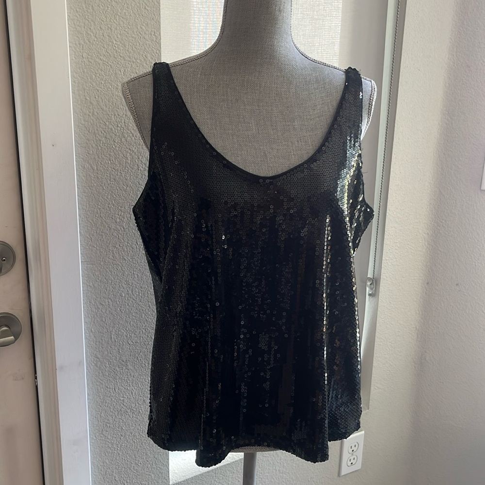 NWT All Sequin H & M brand tank top size M black